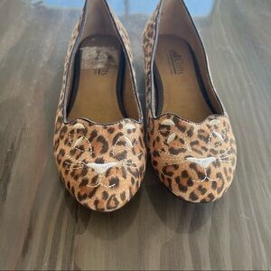 CLIFFS by White Mountain Cheetah Print Kitty Face Ballet Flats size: 6